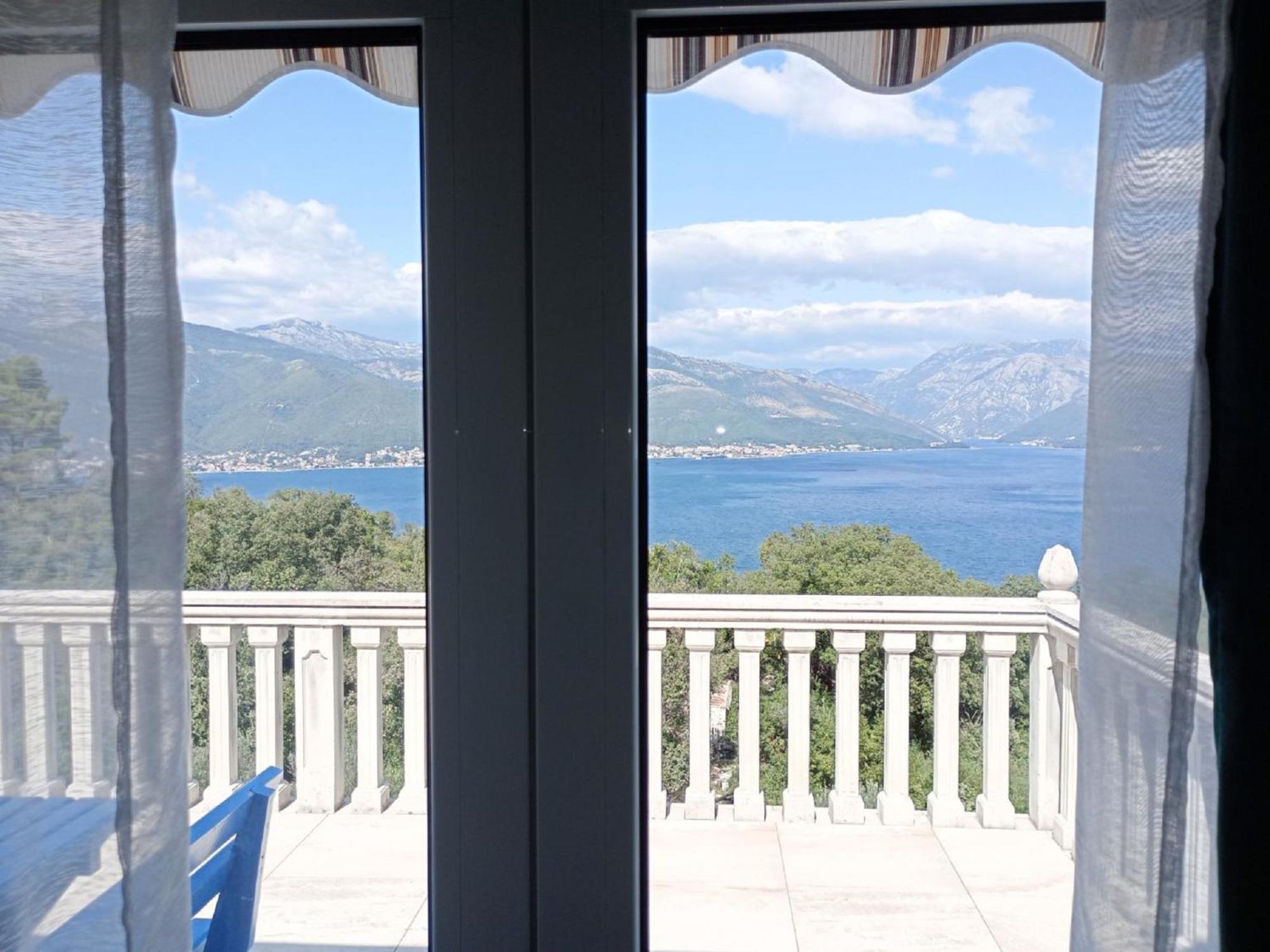 Apartments Vidikovac Tivat Dış mekan fotoğraf